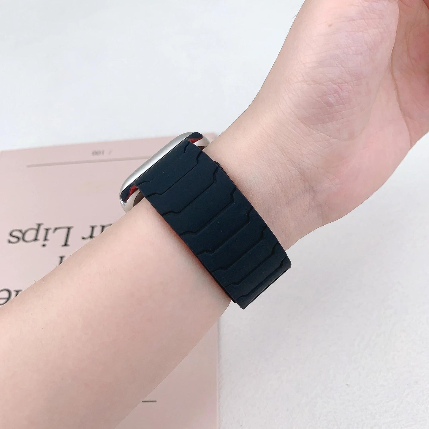 Magnetic Sport Strap for Apple Watch Band 38mm 40mm 41mm 42mm 44mm 45mm 46mm 49mm Adjustable Loop Bracelet for iWatch Series 10 9 8 7 6 5 4 SE Ultra 2 1 Accessories, Women Men